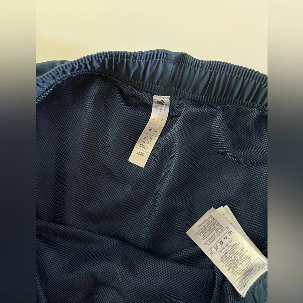 Adidas Navy Blue Athletic Shorts Large